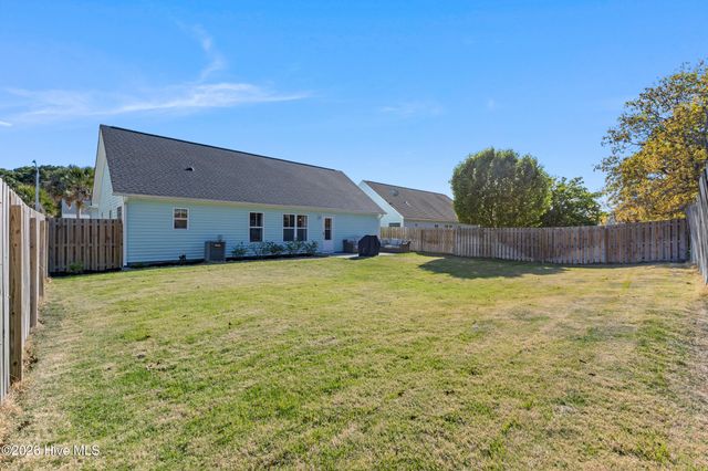 537 Catamaran Drive, Wilmington, NC 28412