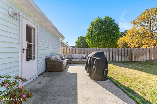 537 Catamaran Drive, Wilmington, NC 28412