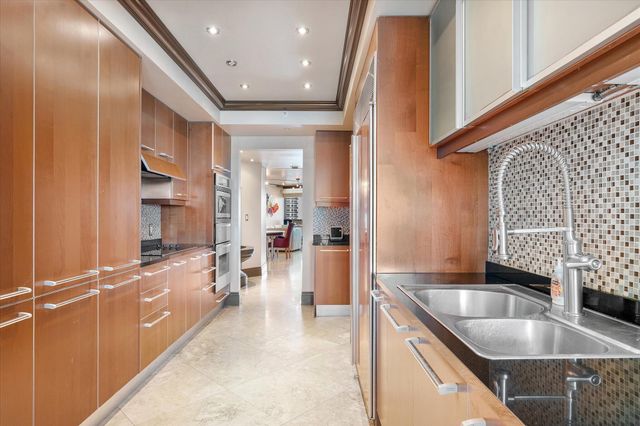 3101 S Ocean Drive 2707, Hollywood, FL 33019