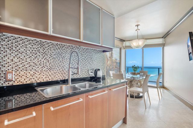 3101 S Ocean Drive 2707, Hollywood, FL 33019
