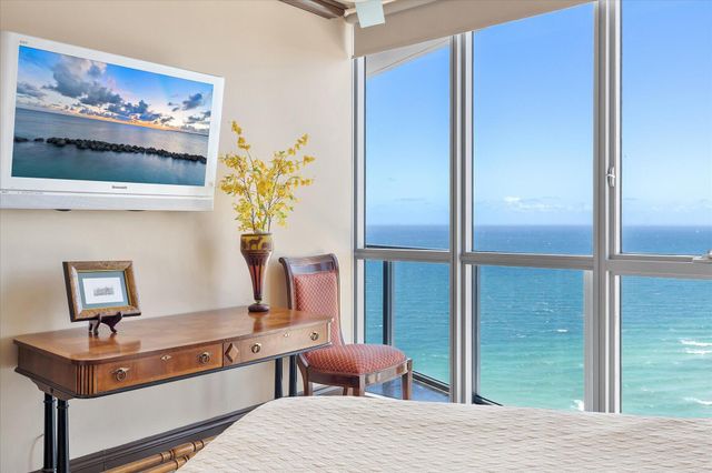 3101 S Ocean Drive 2707, Hollywood, FL 33019