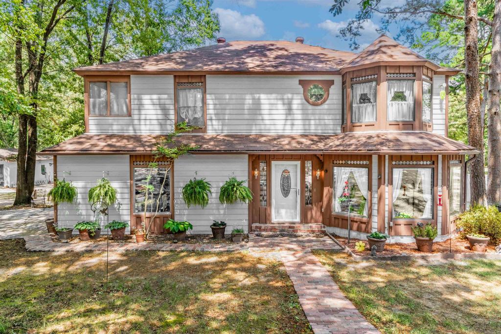 122 N Woodland Drive, Conway, AR 72032