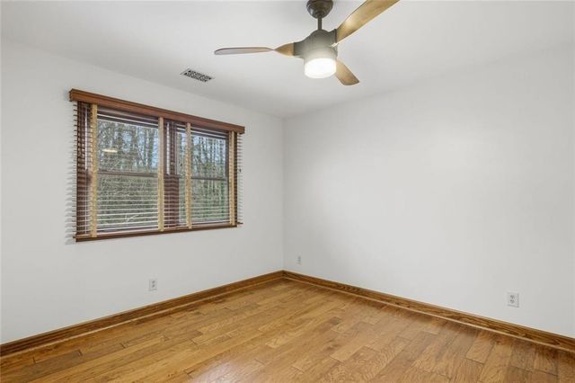 4271 Edgewater Drive NW, Kennesaw, GA 30144