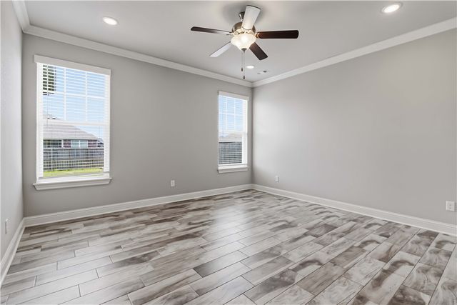 931 Skyline Loop, Centerton, AR 72719