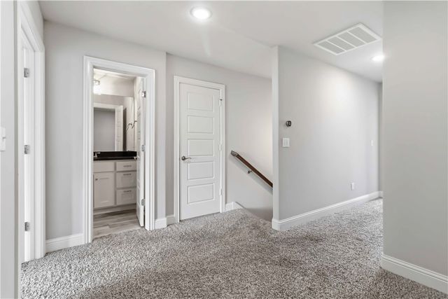 931 Skyline Loop, Centerton, AR 72719