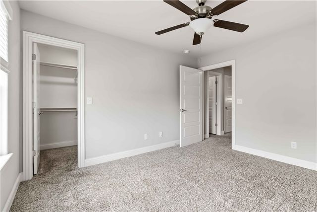 931 Skyline Loop, Centerton, AR 72719