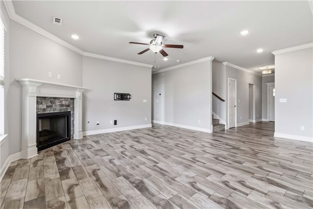 931 Skyline Loop, Centerton, AR 72719