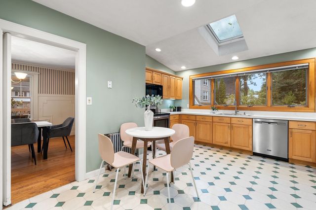 57 Grandview Rd, Arlington, MA 02476