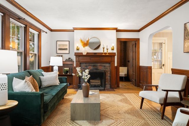 57 Grandview Rd, Arlington, MA 02476