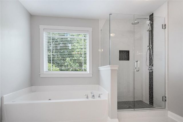 2056 Hatteras Way NW, Atlanta, GA 30318