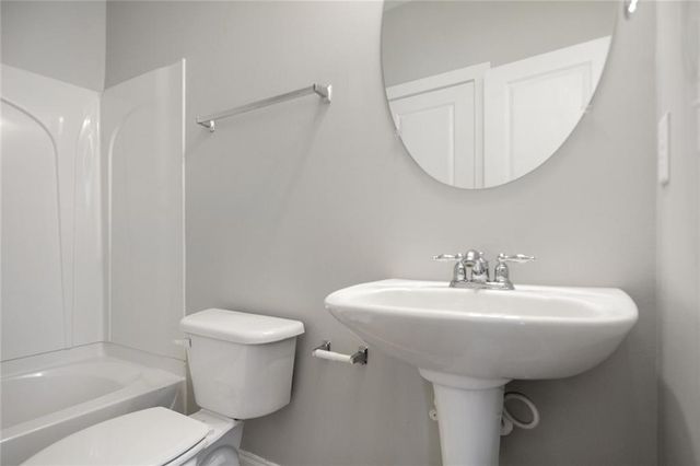 2056 Hatteras Way NW, Atlanta, GA 30318