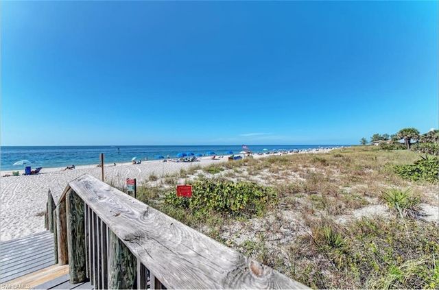 566 Chamber ST NW, Port Charlotte, FL 33948