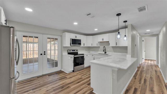 1204 N NANCY TERRACE, Plant City, FL 33563