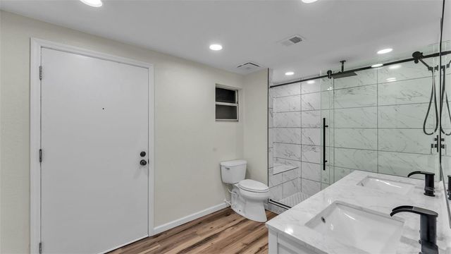 1204 N NANCY TERRACE, Plant City, FL 33563