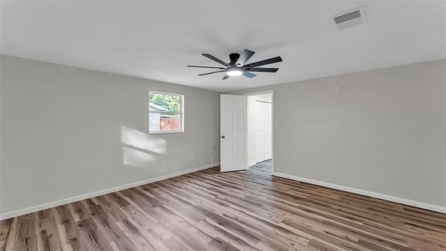 1204 N NANCY TERRACE, Plant City, FL 33563