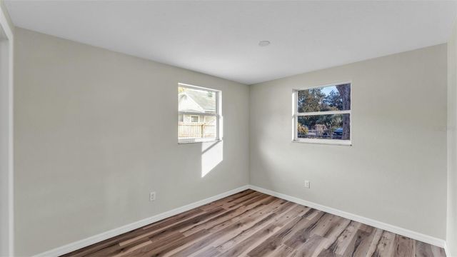 1204 N NANCY TERRACE, Plant City, FL 33563