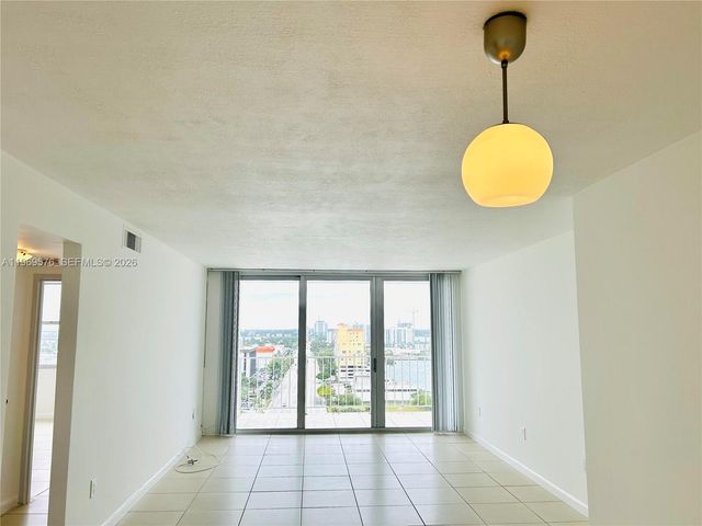 1865 79th St Cswy 16J, North Bay Village, FL 33141