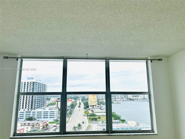 1865 79th St Cswy 16J, North Bay Village, FL 33141