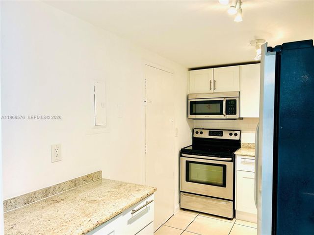 1865 79th St Cswy 16J, North Bay Village, FL 33141