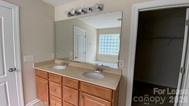 5803 Cactus Valley Road, Charlotte, NC 28277
