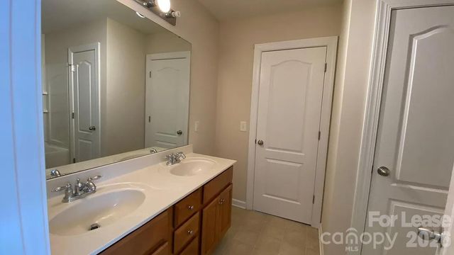 5803 Cactus Valley Road, Charlotte, NC 28277