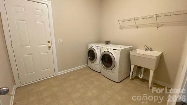 5803 Cactus Valley Road, Charlotte, NC 28277