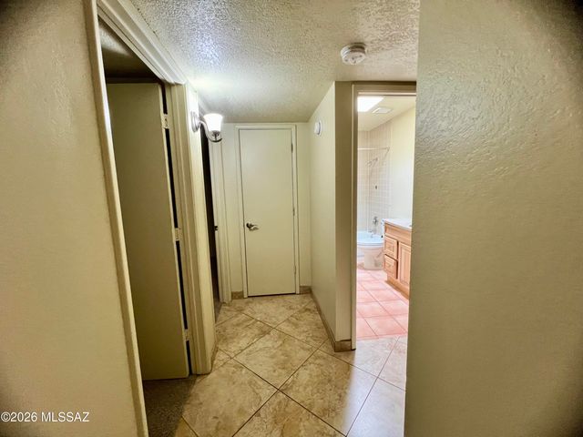 2256 E Camino Cancion, Tucson, AZ 85718