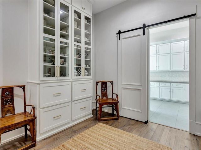 400 Hillcrest Drive, Richmond, TX 77469