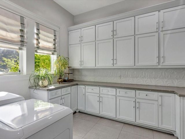 400 Hillcrest Drive, Richmond, TX 77469