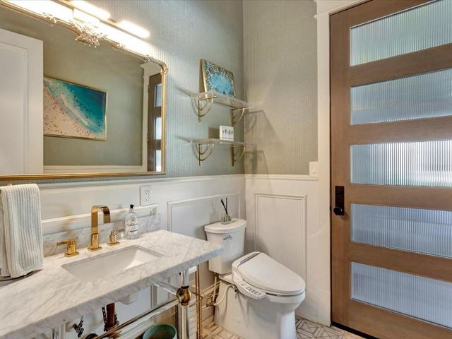 400 Hillcrest Drive, Richmond, TX 77469