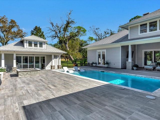 400 Hillcrest Drive, Richmond, TX 77469