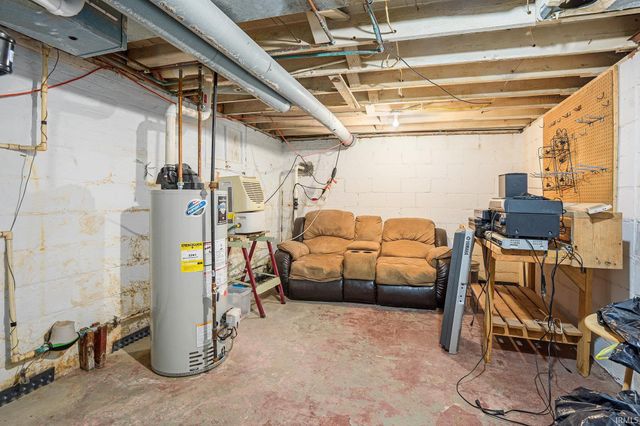 239 E jefferson Boulevard, Mishawaka, IN 46545