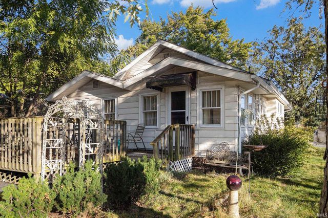 239 E jefferson Boulevard, Mishawaka, IN 46545