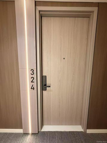 14449 Northern Boulevard 324, Flushing, NY 11354