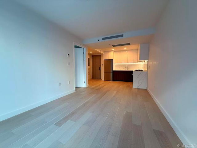 14449 Northern Boulevard 324, Flushing, NY 11354
