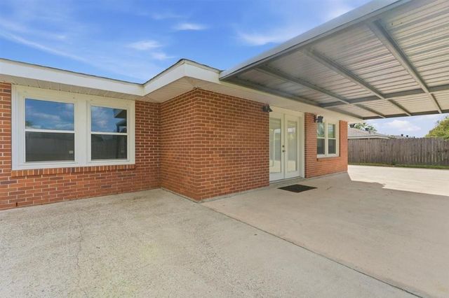 620 Glover Street, Lake Charles, LA 70605