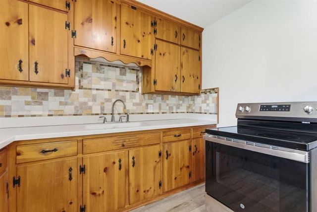 620 Glover Street, Lake Charles, LA 70605