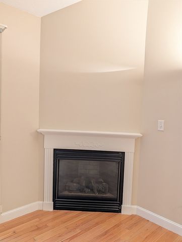 93 Westminster Dr 93, Marlborough, MA 01752