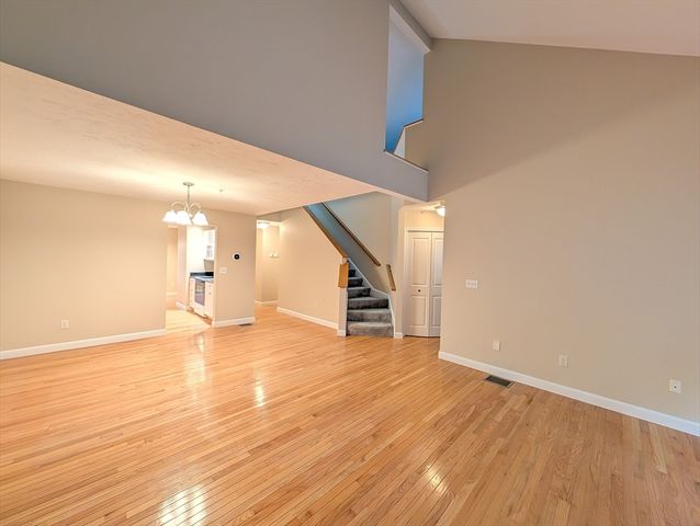 93 Westminster Dr 93, Marlborough, MA 01752