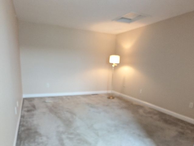 93 Westminster Dr 93, Marlborough, MA 01752