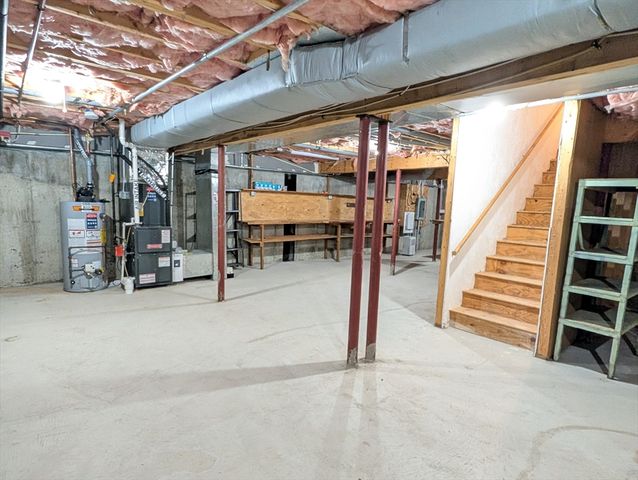 93 Westminster Dr 93, Marlborough, MA 01752