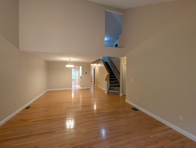 93 Westminster Dr 93, Marlborough, MA 01752