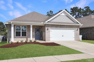 2110 Cambridge Park Dr, Gulf Breeze, FL 32563