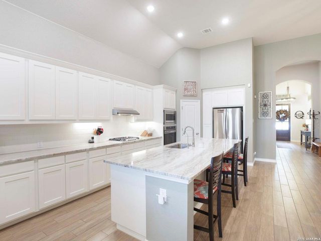 107 COLETO CRK, Boerne, TX 78006