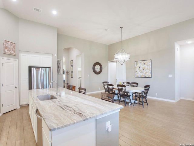 107 COLETO CRK, Boerne, TX 78006