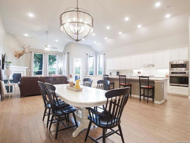 107 COLETO CRK, Boerne, TX 78006