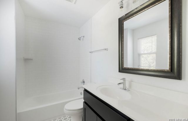 9018 Wellwood, San Antonio, TX 78250