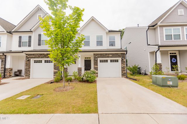 1048 Arbor Edge Lane, Durham, NC 27703