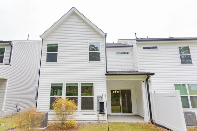 1048 Arbor Edge Lane, Durham, NC 27703