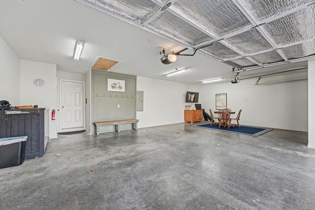 8 Slaggford Lane, Bella Vista, AR 72714